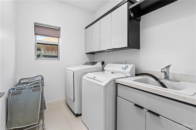 1812 W Ventura Drive, Pharr, TX 78577