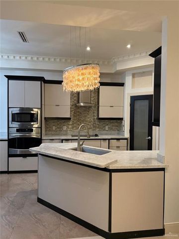 1812 W Ventura Drive, Pharr, TX 78577