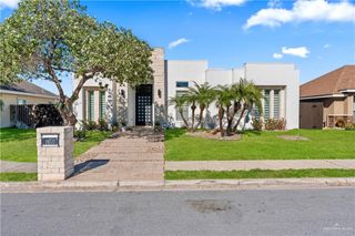 1812 W Ventura Drive, Pharr, TX 78577