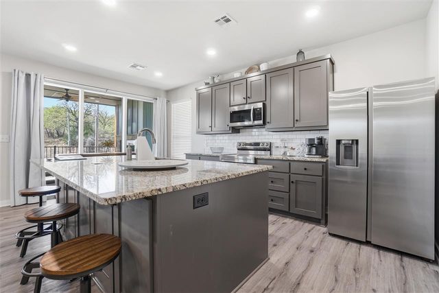 221 Merry Circle Dr, Medicine Park, OK 73557