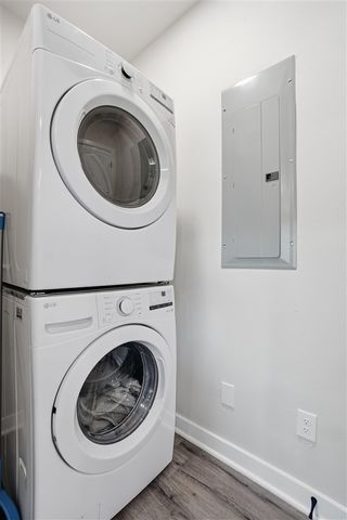 221 Merry Circle Dr, Medicine Park, OK 73557