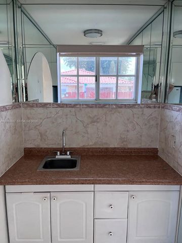 1607 SW 136th Pl 2, Miami, FL 33175