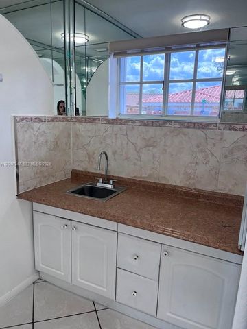1607 SW 136th Pl 2, Miami, FL 33175