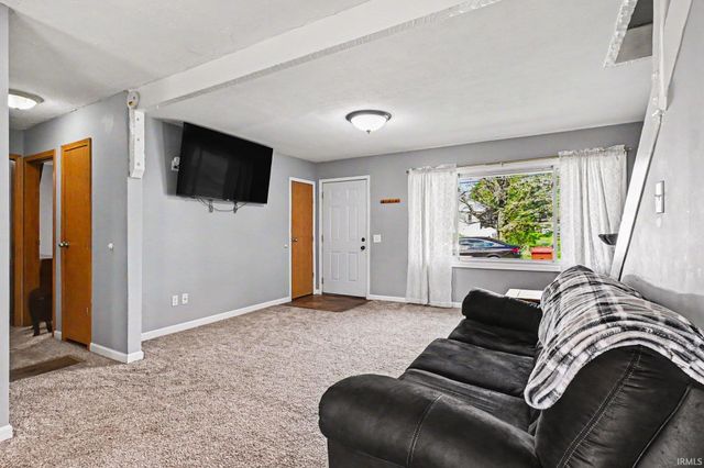 308 N Grant Street, Pierceton, IN 46562