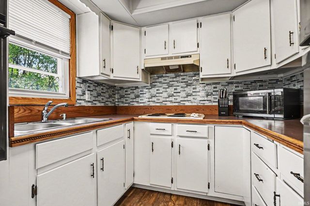 308 N Grant Street, Pierceton, IN 46562