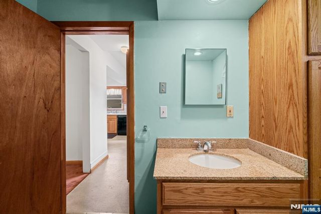 152 High Street, Nutley, NJ 07110
