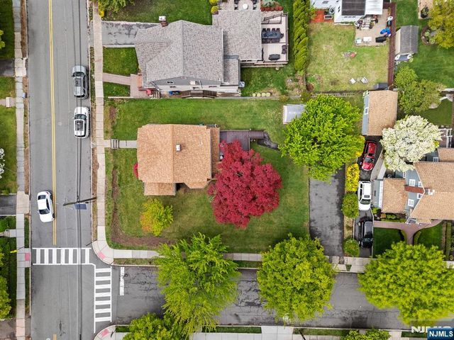 152 High Street, Nutley, NJ 07110