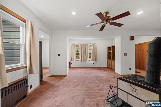 152 High Street, Nutley, NJ 07110