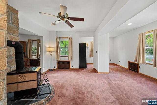 152 High Street, Nutley, NJ 07110