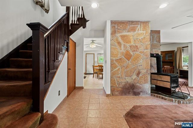 152 High Street, Nutley, NJ 07110
