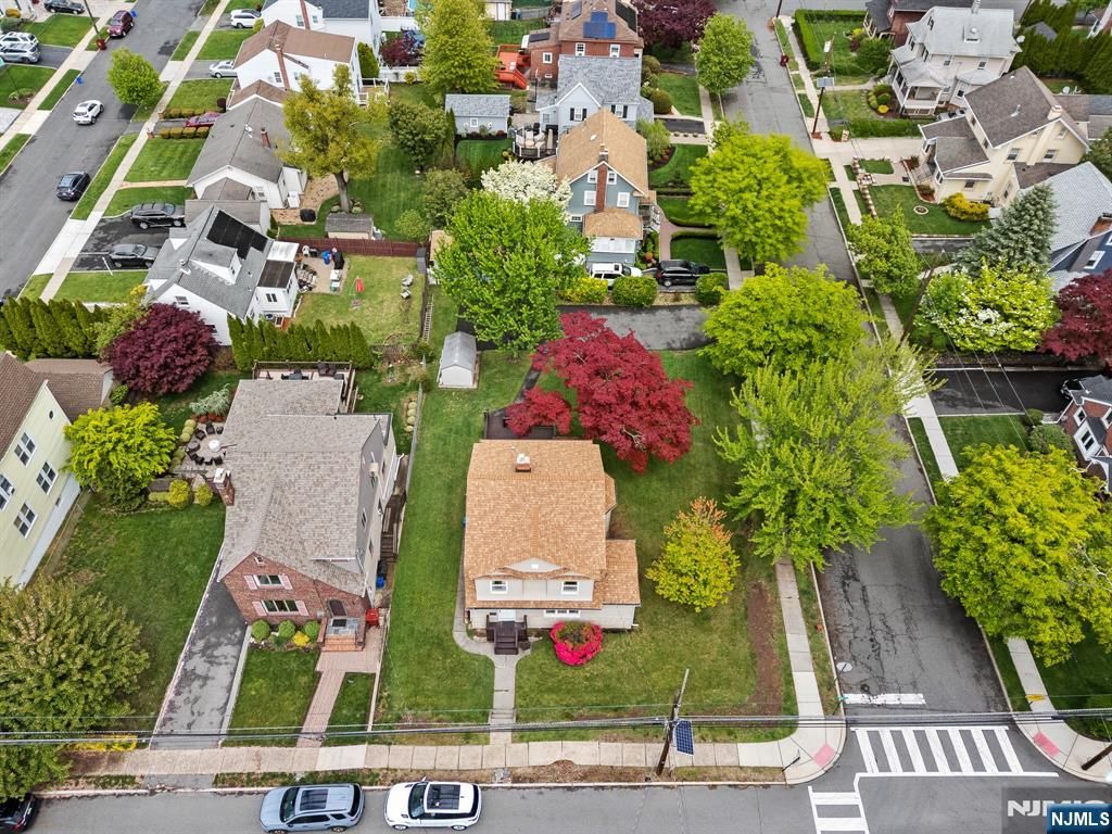 152 High Street, Nutley, NJ 07110