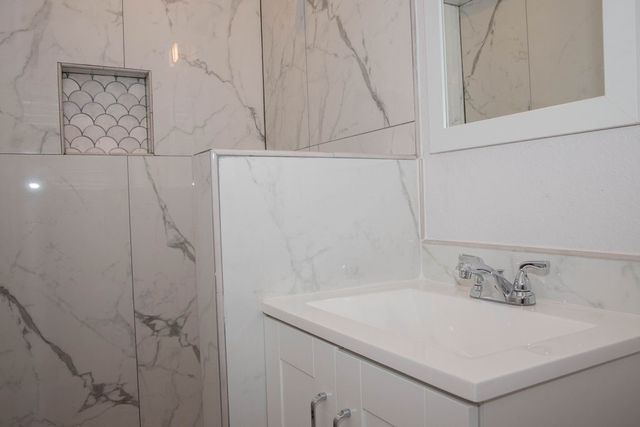 10028 San Lorenzo Avenue, Dallas, TX 75228