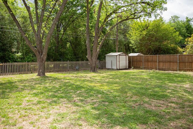 10028 San Lorenzo Avenue, Dallas, TX 75228