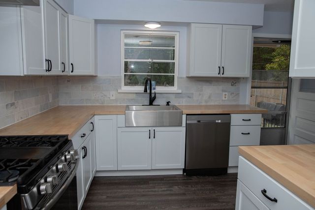 10028 San Lorenzo Avenue, Dallas, TX 75228
