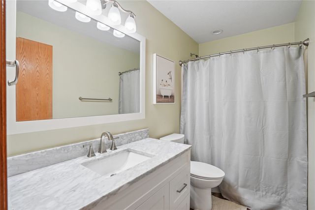 310 1st Street, Menlo, IA 50164