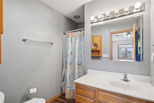 310 1st Street, Menlo, IA 50164