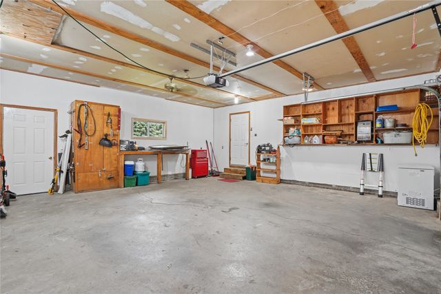 310 1st Street, Menlo, IA 50164