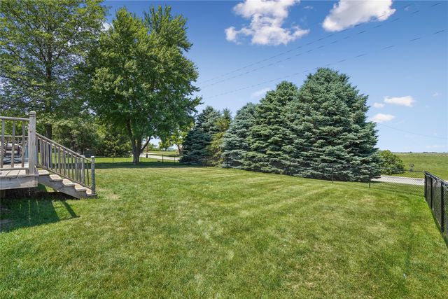 310 1st Street, Menlo, IA 50164