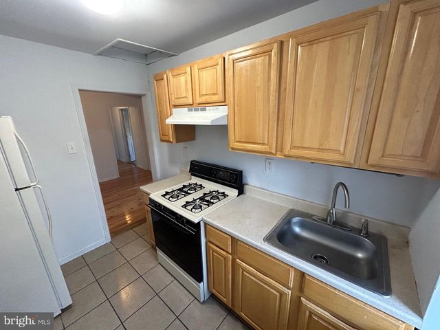 3800 SPRING GARDEN ST, Philadelphia, PA 19104