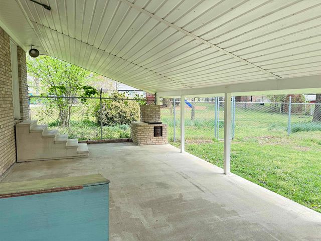 1587 Salem Road, Bryant, AR 72019