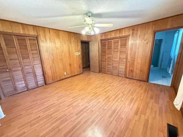 1587 Salem Road, Bryant, AR 72019