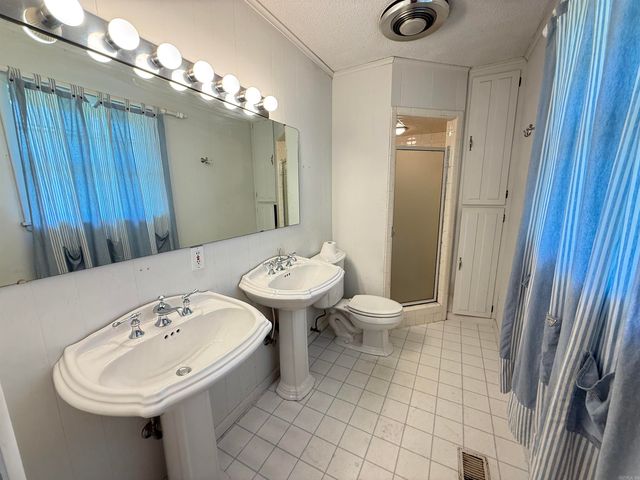 1587 Salem Road, Bryant, AR 72019