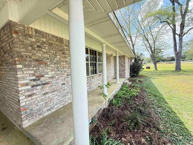 1587 Salem Road, Bryant, AR 72019