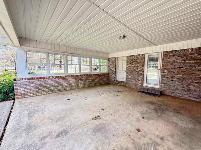 1587 Salem Road, Bryant, AR 72019