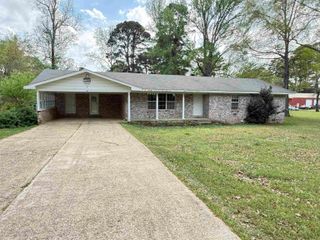 1587 Salem Road, Bryant, AR 72019