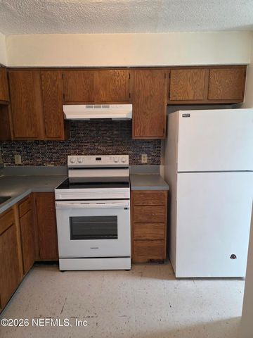 4641 BARNES Road S, Jacksonville, FL 32207