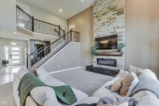 7230 Bayview Run, Mccordsville, IN 46055