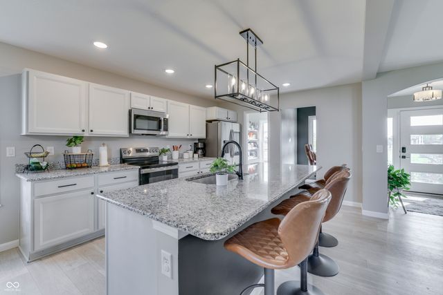 7230 Bayview Run, Mccordsville, IN 46055