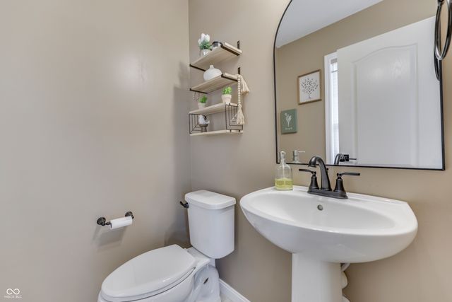 7230 Bayview Run, Mccordsville, IN 46055