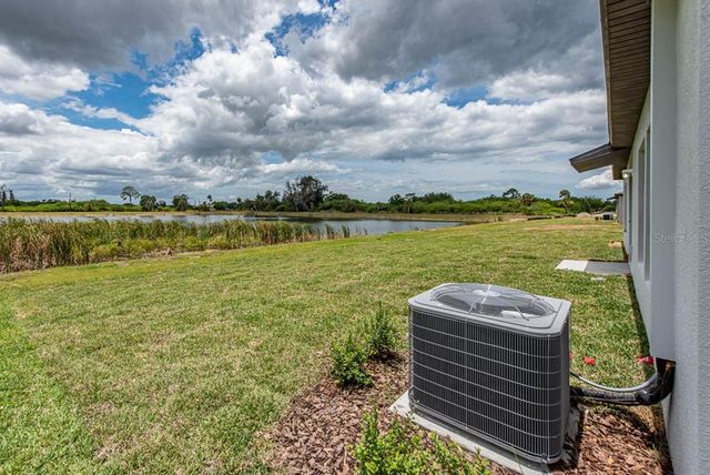 190 RAIN BERRY AVENUE, Ruskin, FL 33570