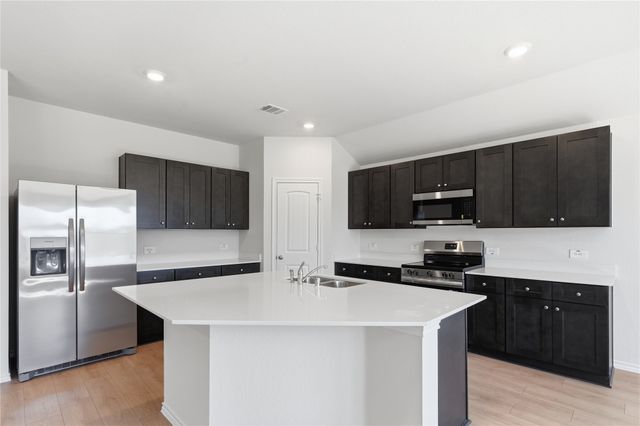 1905 Reveille Way, Terrell, TX 75160