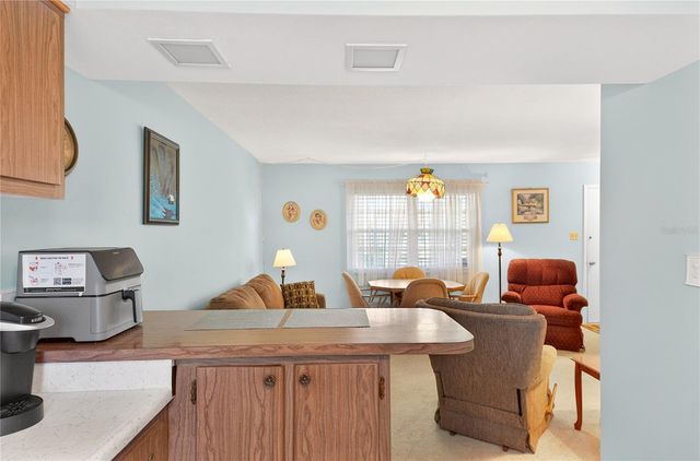 5505 HERNANDES DR 240, Orlando, FL 32808