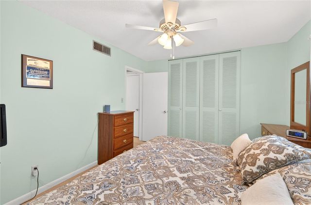 5505 HERNANDES DR 240, Orlando, FL 32808