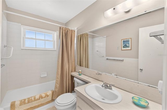 5505 HERNANDES DR 240, Orlando, FL 32808