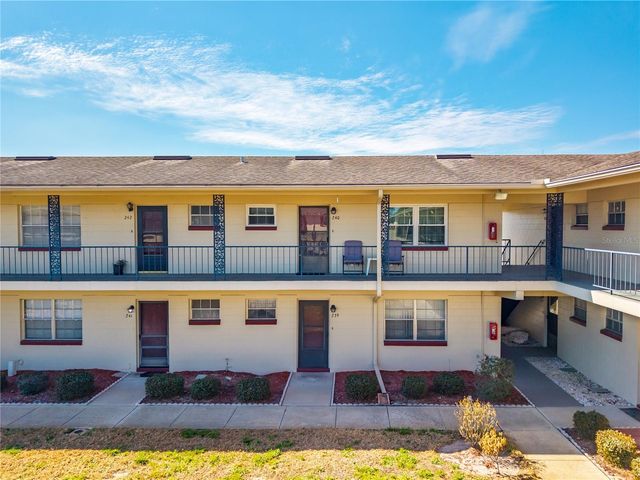 5505 HERNANDES DR 240, Orlando, FL 32808