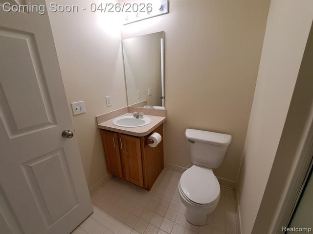 32526 Gateway Drive, Romulus, MI 48174