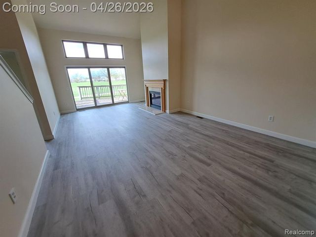 32526 Gateway Drive, Romulus, MI 48174