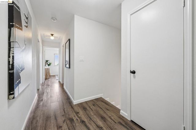7900 Hansom Dr, Oakland, CA 94605