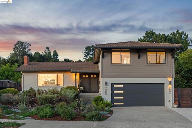 7900 Hansom Dr, Oakland, CA 94605