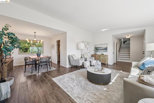 7900 Hansom Dr, Oakland, CA 94605