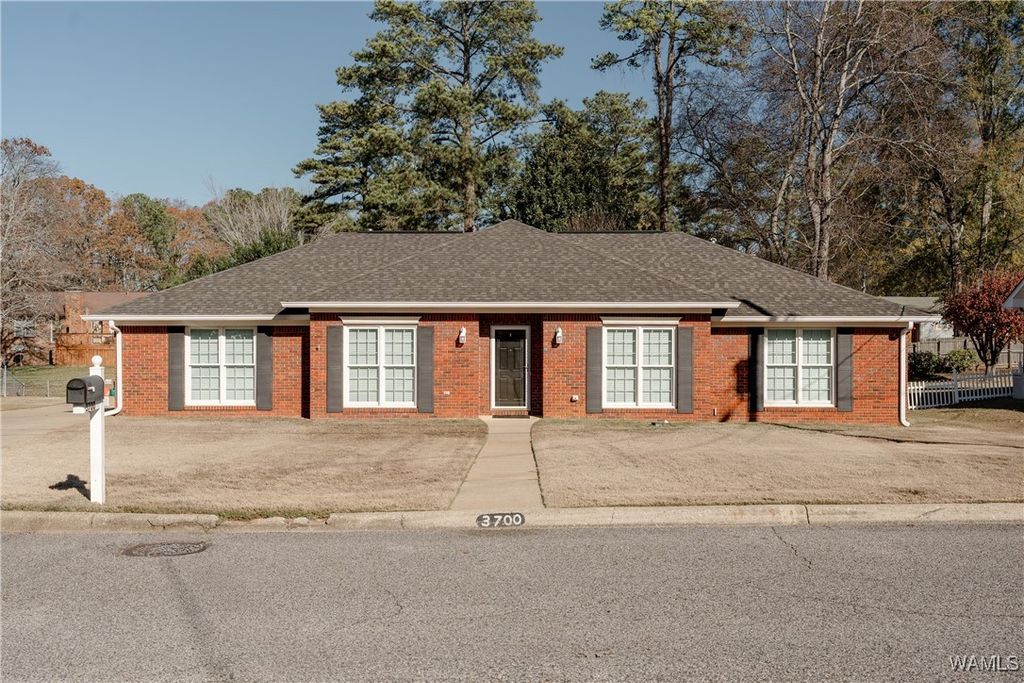 3700 DERBY DOWNS, Tuscaloosa, AL 35405