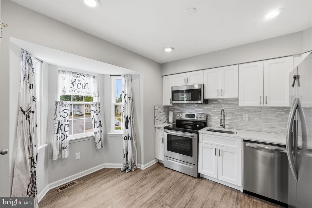 Image 25 of property listing at 5930 SAINT MORITZ DR, Temple Hills, MD 20748