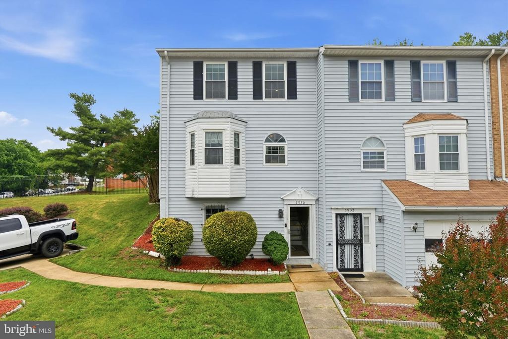 Image 3 of property listing at 5930 SAINT MORITZ DR, Temple Hills, MD 20748