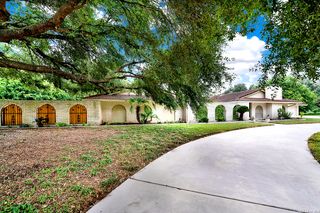 5 AUGUSTA DR, Seguin, TX 78155