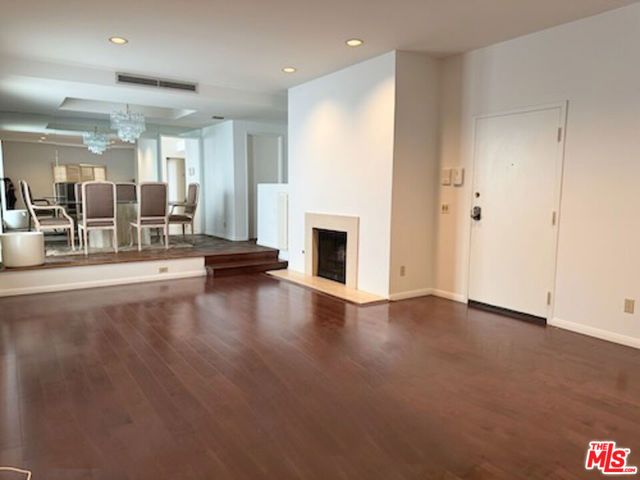 1655 Selby Avenue 102, Los Angeles, CA 90024