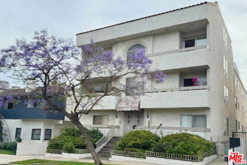 1655 Selby Avenue 102, Los Angeles, CA 90024